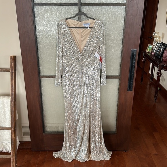 Mac Duggal SEQUIN WRAP EVENING GOWN size 12 NEW - Picture 7 of 15